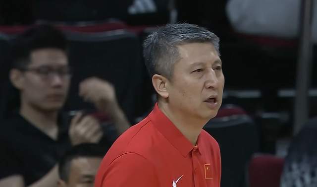 猛龙与快船的交易陷入停滞，业内人士担忧伦纳德的合同可能被作废