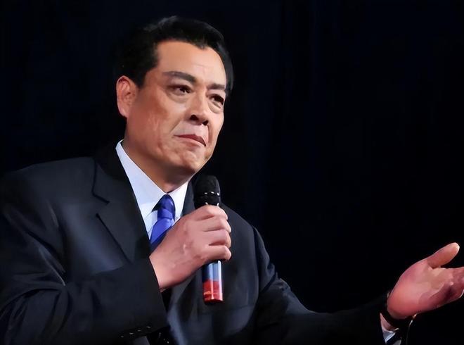 “23年未见父母,每天睡2小时”,湘雅医学院回应教师PPT争议:正调查是否夸大