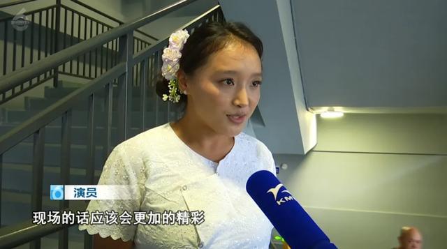 “底裤都露出来了，谁敢录你？”女生一袭红色超短裙面试教资，结局不出所料
