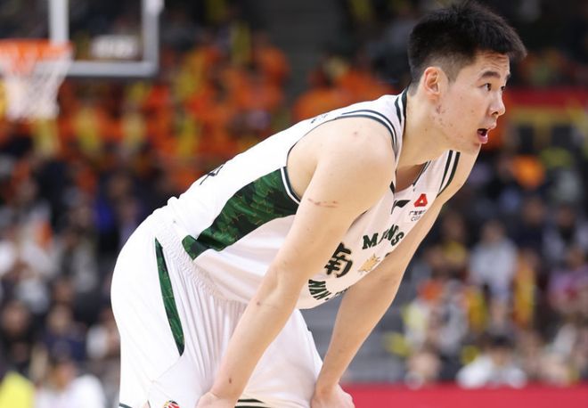 外援扎堆赴欧日韩，宝岛球员接连返乡！CBA只剩本土铁饭碗自娱自乐