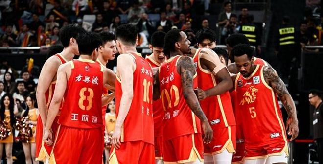 巴西三战不败晋级！40年包揽头名，11战苏格兰不败，延续6纪录